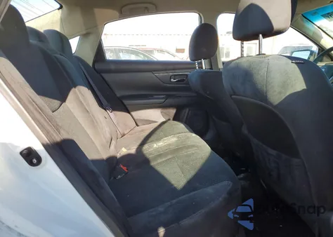 2015 Nissan Altima 2.5 z USA, uszkodzony, nr VIN 1N4AL3AP1FC292294